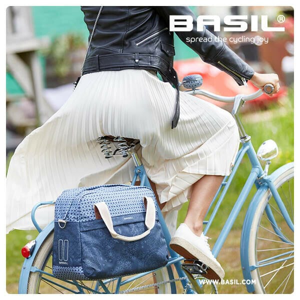 Basil Bohème fietsschoudertas- enkele fietstas – 18 liter – indigo blauw Fietszakken en Manden