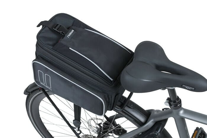 capaciteit Augment vruchten Basil Sport Design - bagagedragertas - 7-15 liter - zwart - Parvelo