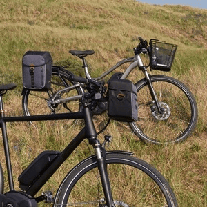 O2FEEL iSWAN Explorer Boost 6.1 Univ E-bikes